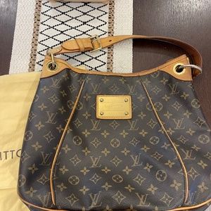 Louis Vuitton Galleria PM (retired)